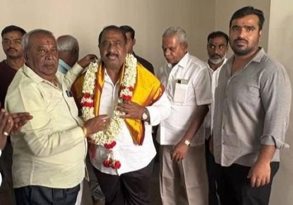 BJP MLA M. Satish Reddy inaugurates the new Rakshana Vedike hall in Bengaluru for social service, unity, and cultural activities.