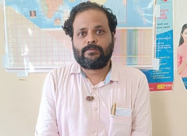 Yadgiri Lokayukta team raids Shahapur Tehsil office; Village Accountant Sidlingappa arrested for alleged misconduct, evidence seized including documents and mobile records.